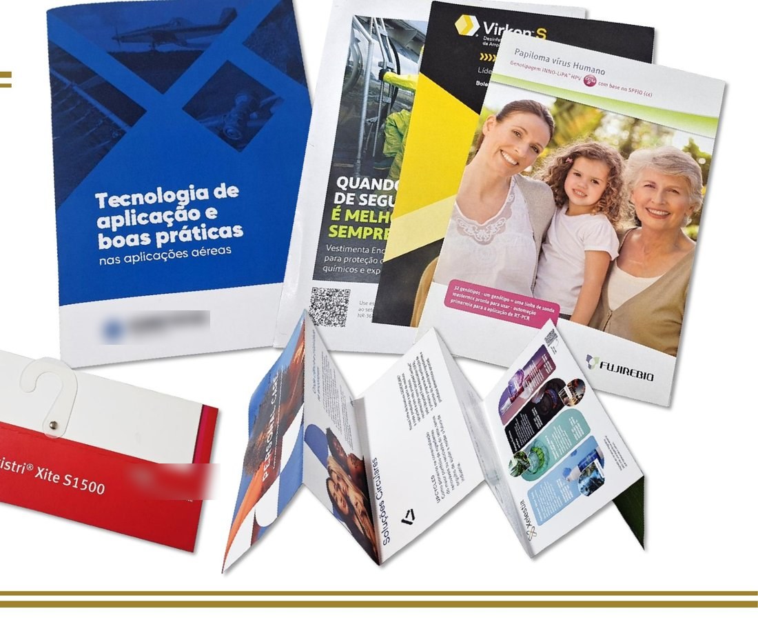 Catálogos e folders promocionais produzidos pela Central Gráfica